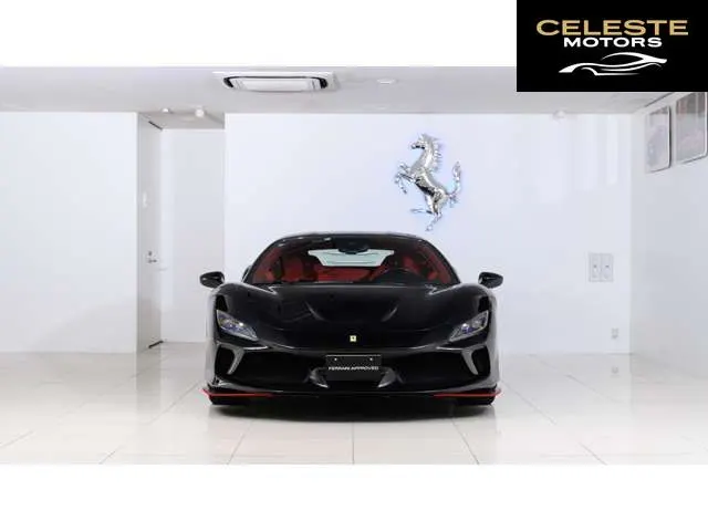 FERRARI F8 Tributo 2020 — photo 2 sur 8