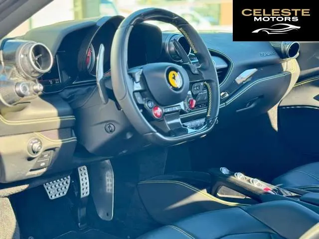 FERRARI F8 Tributo 2020 — photo 8 sur 8