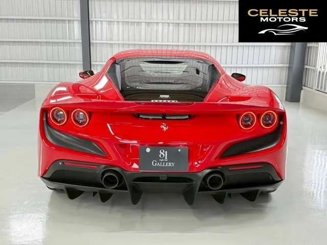 FERRARI F8 Tributo 2020 — photo 3 sur 8