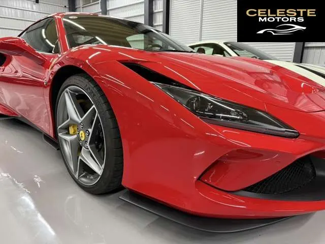 FERRARI F8 Tributo 2020 — photo 7 sur 8