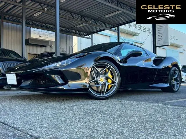 FERRARI F8 Spider 2022 — photo 3 sur 8
