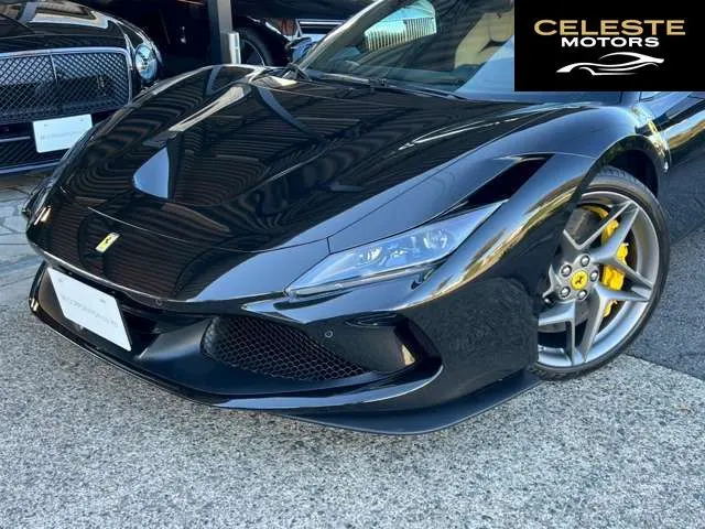 FERRARI F8 Spider 2022 — photo 6 sur 8