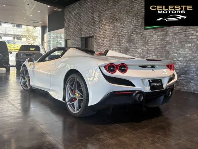 FERRARI F8 Spider 2021 — photo 7 sur 8