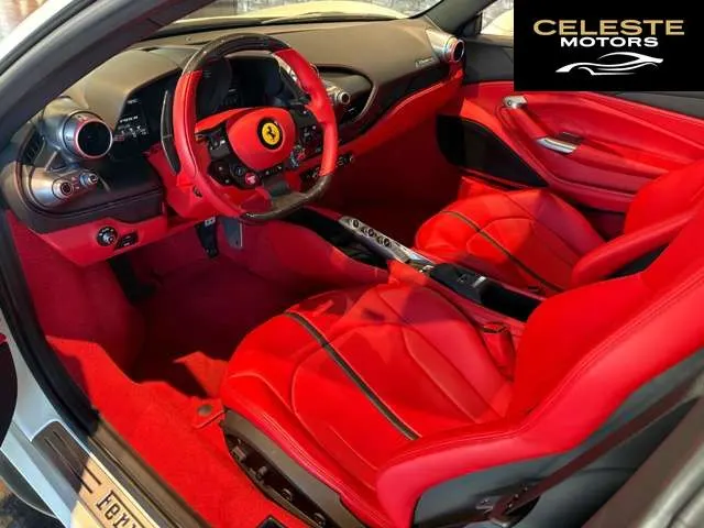 FERRARI F8 Spider 2021 — photo 8 sur 8