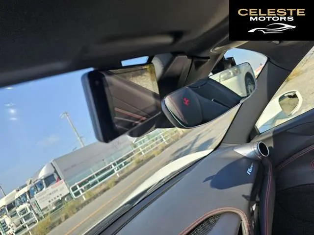 FERRARI F8 Spider 2020 — photo 6 sur 8