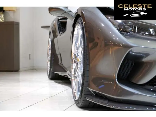 FERRARI F8 Tributo 2022 — photo 4 sur 8