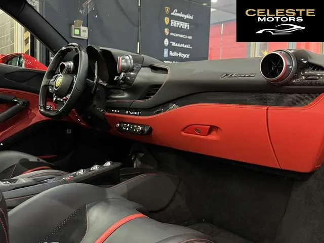 FERRARI F8 Spider 2022 — photo 2 sur 8