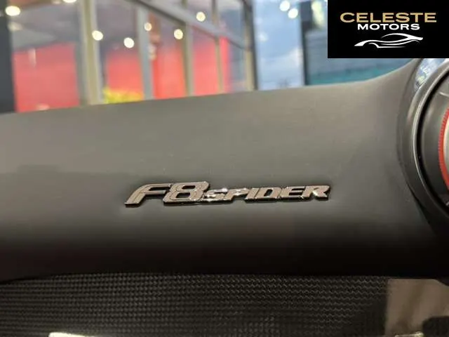 FERRARI F8 Spider 2022 — photo 4 sur 8