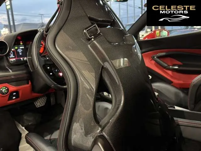 FERRARI F8 Spider 2022 — photo 7 sur 8