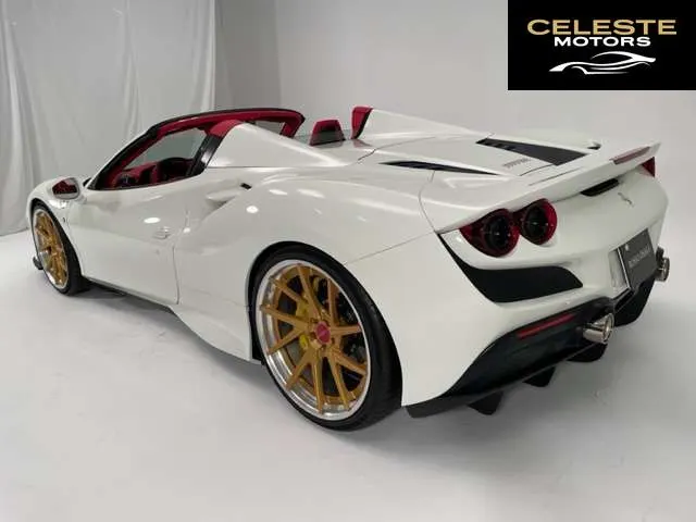FERRARI F8 Spider 2022 — photo 4 sur 8