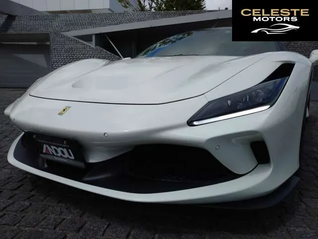 FERRARI F8 Tributo 2020 — photo 2 sur 8