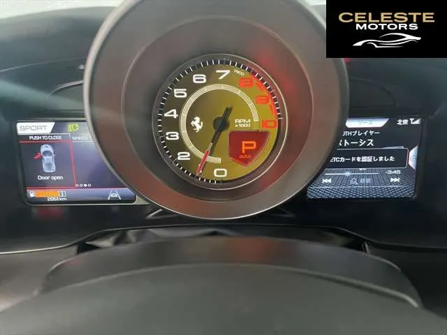 FERRARI F8 Tributo 2020 — photo 4 sur 8