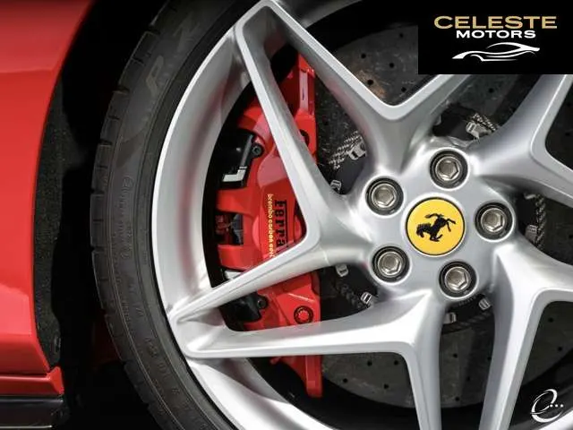 FERRARI F8 Spider 2022 — photo 8 sur 8