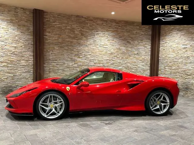 FERRARI F8 Spider 2022 — photo 2 sur 8
