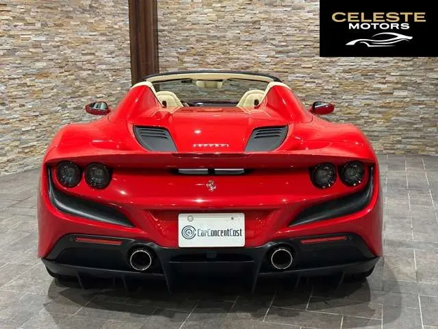 FERRARI F8 Spider 2022 — photo 4 sur 8