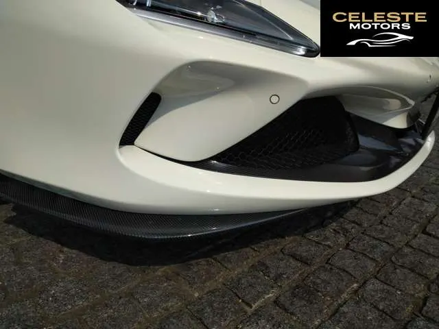 FERRARI F8 Spider 2022 — photo 3 sur 8