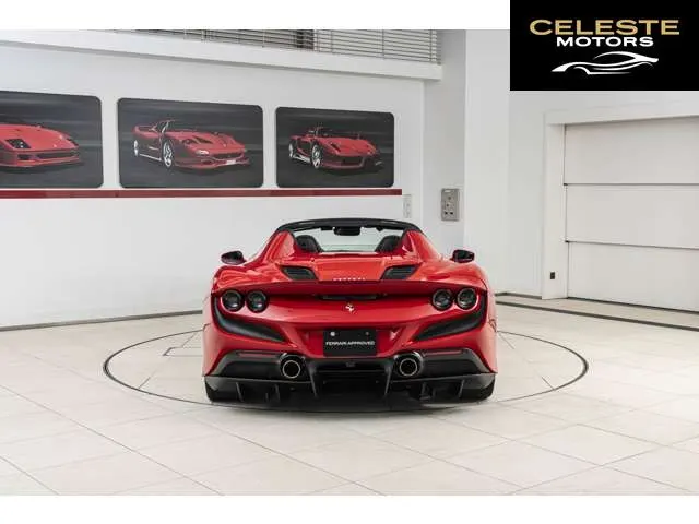 FERRARI F8 Spider 2021 — photo 3 sur 8
