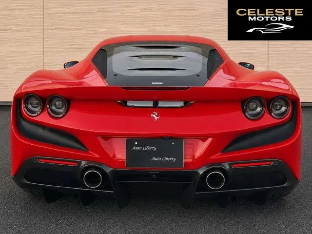 FERRARI F8 Tributo 2021 — photo 3 sur 8