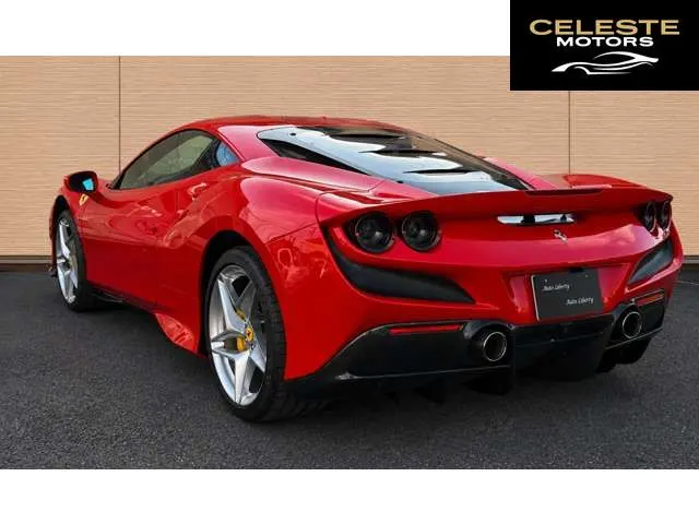 FERRARI F8 Tributo 2021 — photo 4 sur 8