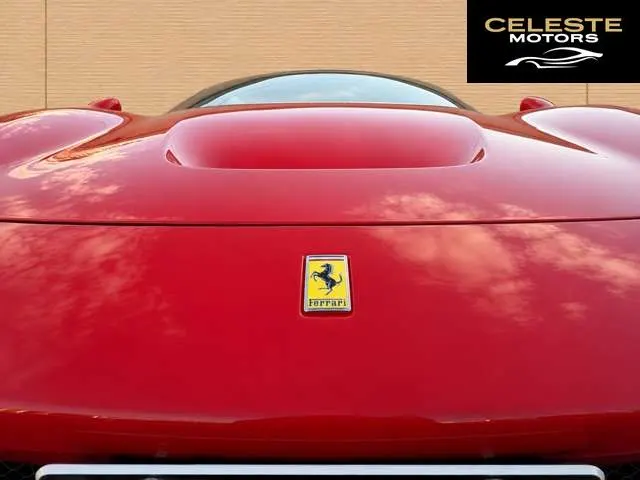 FERRARI F8 Tributo 2021 — photo 5 sur 8