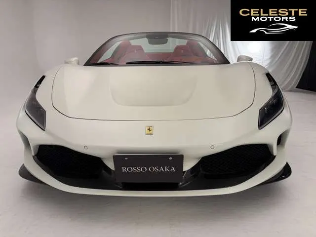 FERRARI F8 Spider 2021 — photo 1 sur 8