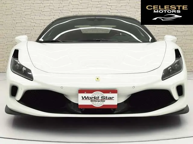 FERRARI F8 Tributo 2022 — photo 3 sur 8