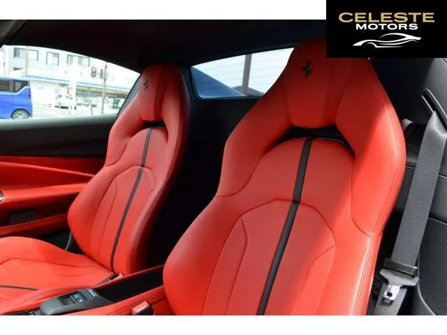 FERRARI F8 Spider 2023 — photo 1 sur 8