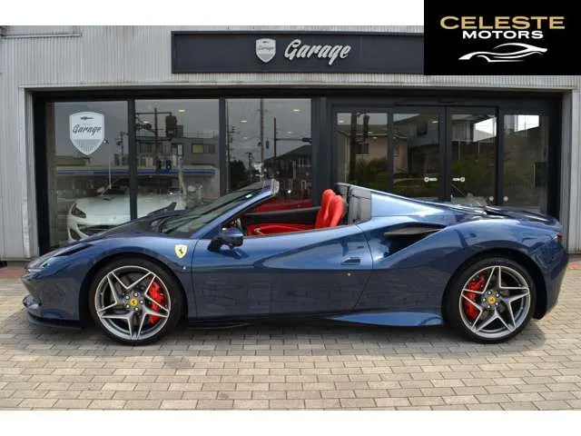 FERRARI F8 Spider 2023 — photo 3 sur 8
