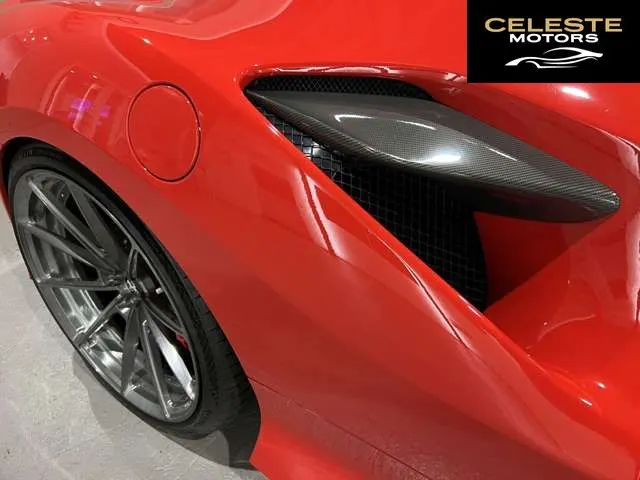 FERRARI F8 Tributo 2020 — photo 7 sur 8