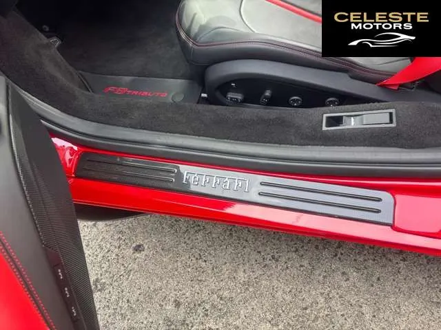 FERRARI F8 Tributo 2021 — photo 7 sur 8