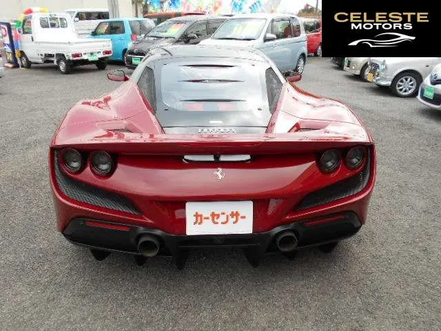 FERRARI F8 Tributo 2021 — photo 1 sur 8