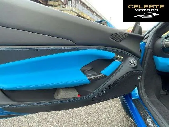 FERRARI F8 Tributo 2022 — photo 4 sur 8
