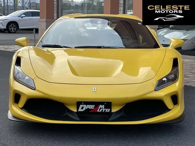FERRARI F8 Spider 2021 — photo 3 sur 8