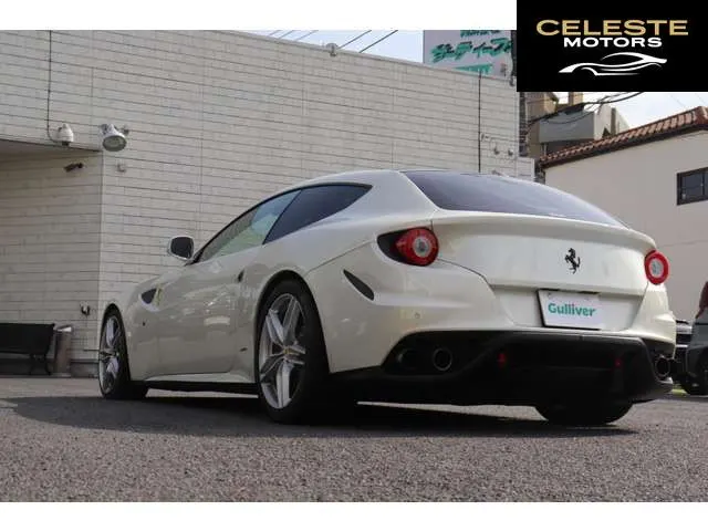 FERRARI FF 2013 — photo 6 sur 8