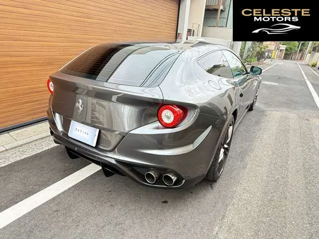 FERRARI FF 2011 — photo 2 sur 8