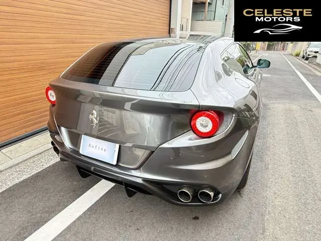 FERRARI FF 2011 — photo 3 sur 8