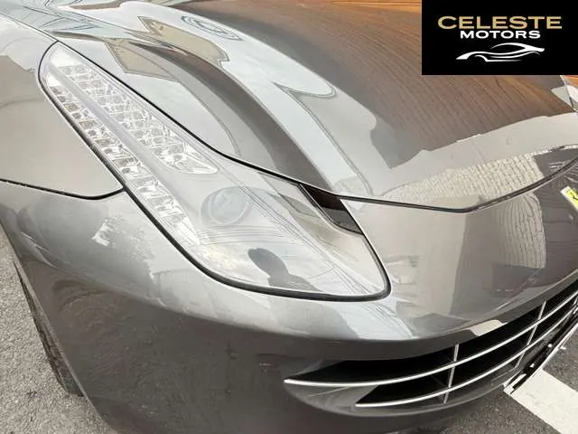 FERRARI FF 2011 — photo 4 sur 8