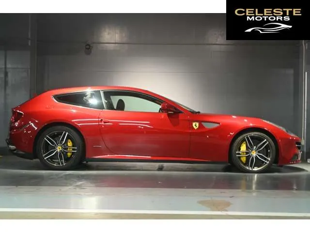 FERRARI FF 2012 — photo 3 sur 8