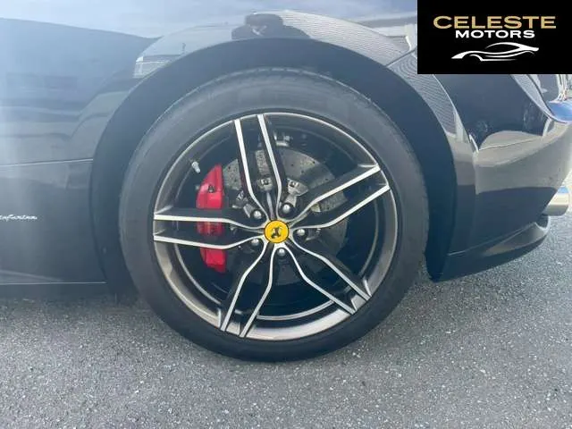 FERRARI FF 2015 — photo 7 sur 8