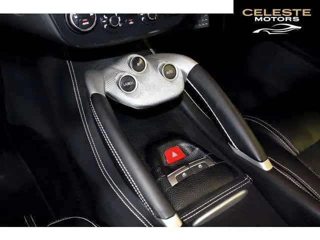 FERRARI FF 2016 — photo 7 sur 8