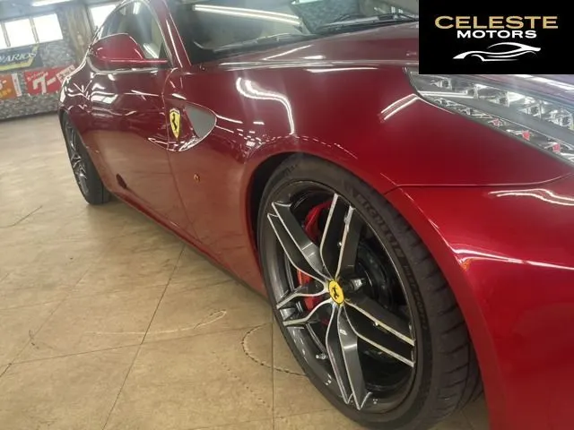 FERRARI FF 2016 — photo 6 sur 8