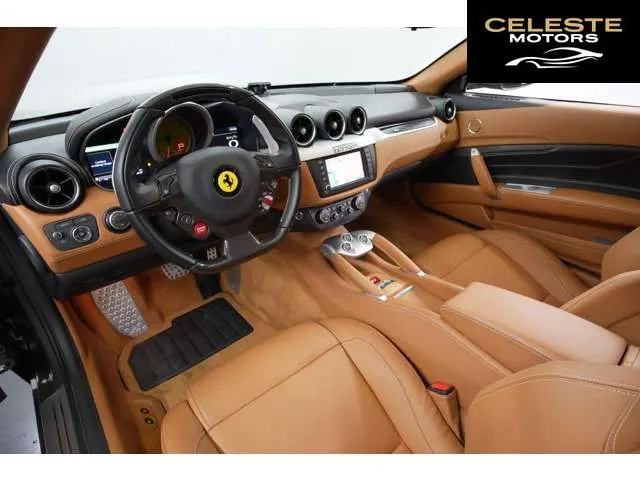 FERRARI FF 2013 — photo 3 sur 8