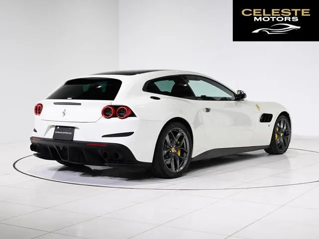 FERRARI GTC4 Lusso 2018 — photo 3 sur 8