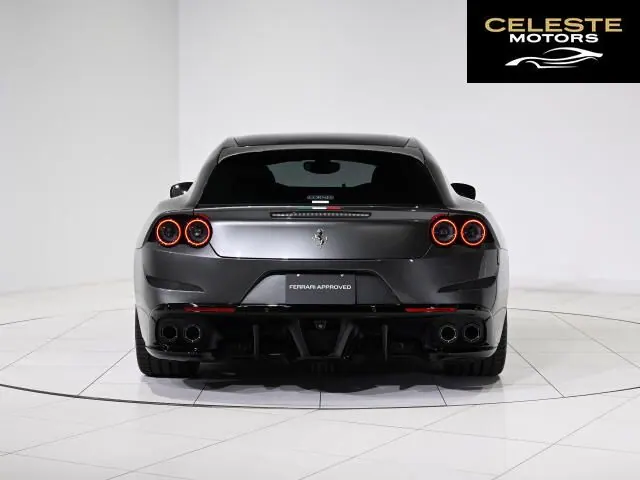 FERRARI GTC4 Lusso 2017 — photo 5 sur 8