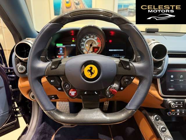 FERRARI GTC4 Lusso 2017 — photo 8 sur 8