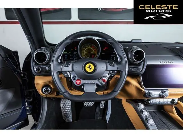 FERRARI GTC4 Lusso 2020 — photo 2 sur 8