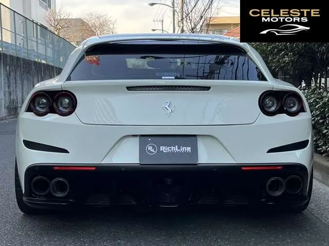 FERRARI GTC4 Lusso 2018 — photo 5 sur 8