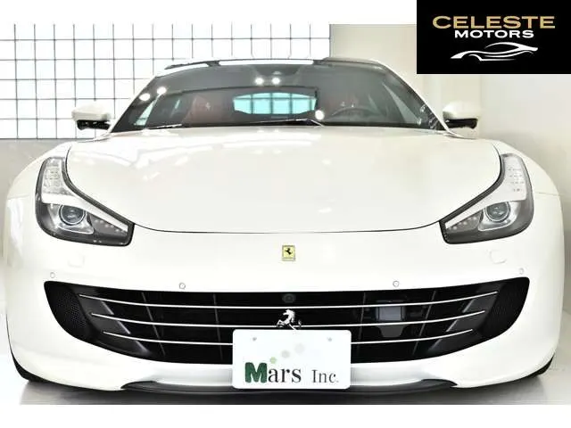 FERRARI GTC4 Lusso 2019 — photo 1 sur 8