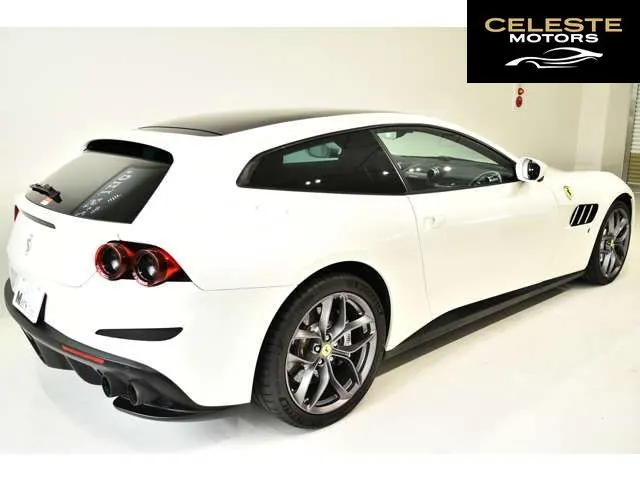 FERRARI GTC4 Lusso 2019 — photo 5 sur 8