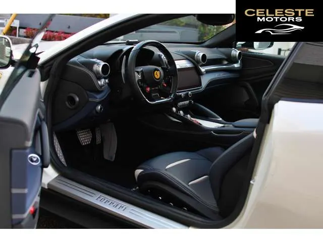 FERRARI GTC4 Lusso 2018 — photo 2 sur 8